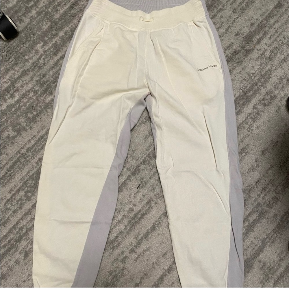 Two tone - Picture 4 of 4